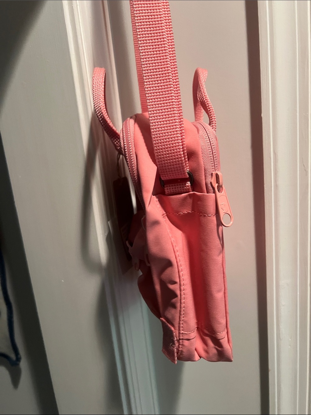 NWT Fjallraven Kanken Sling bag purse Pink - Picture 4 of 8